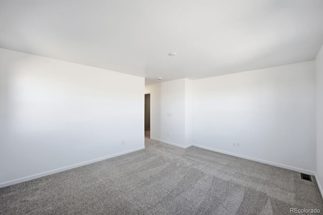 16857 W 92nd Loop