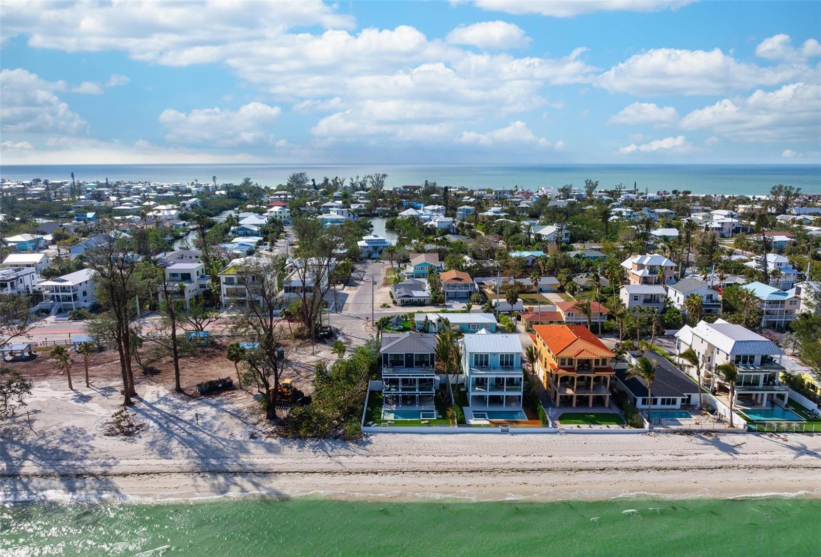 915 N Shore Drive