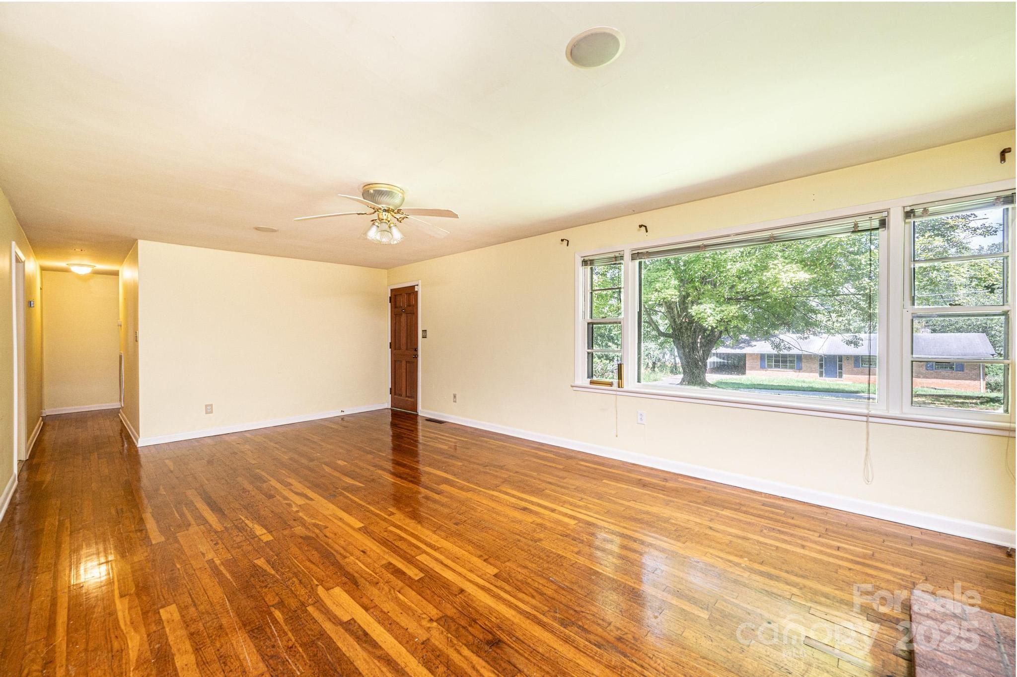 1460 23rd Avenue Place NE