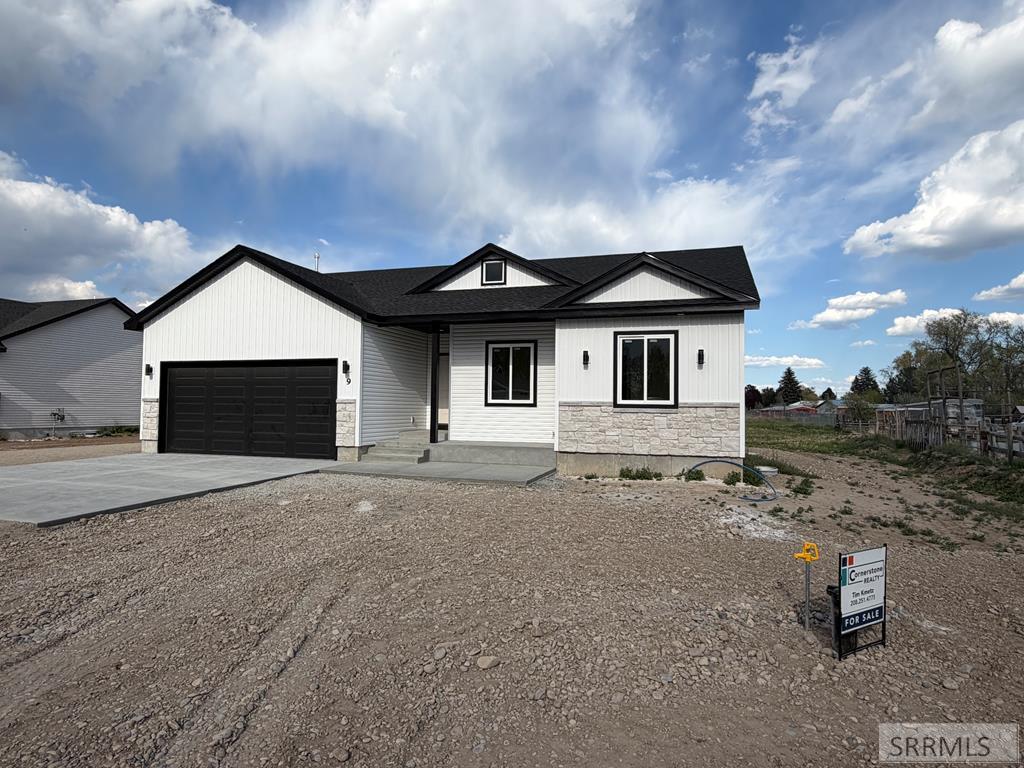 9 N 460 W NoName Road