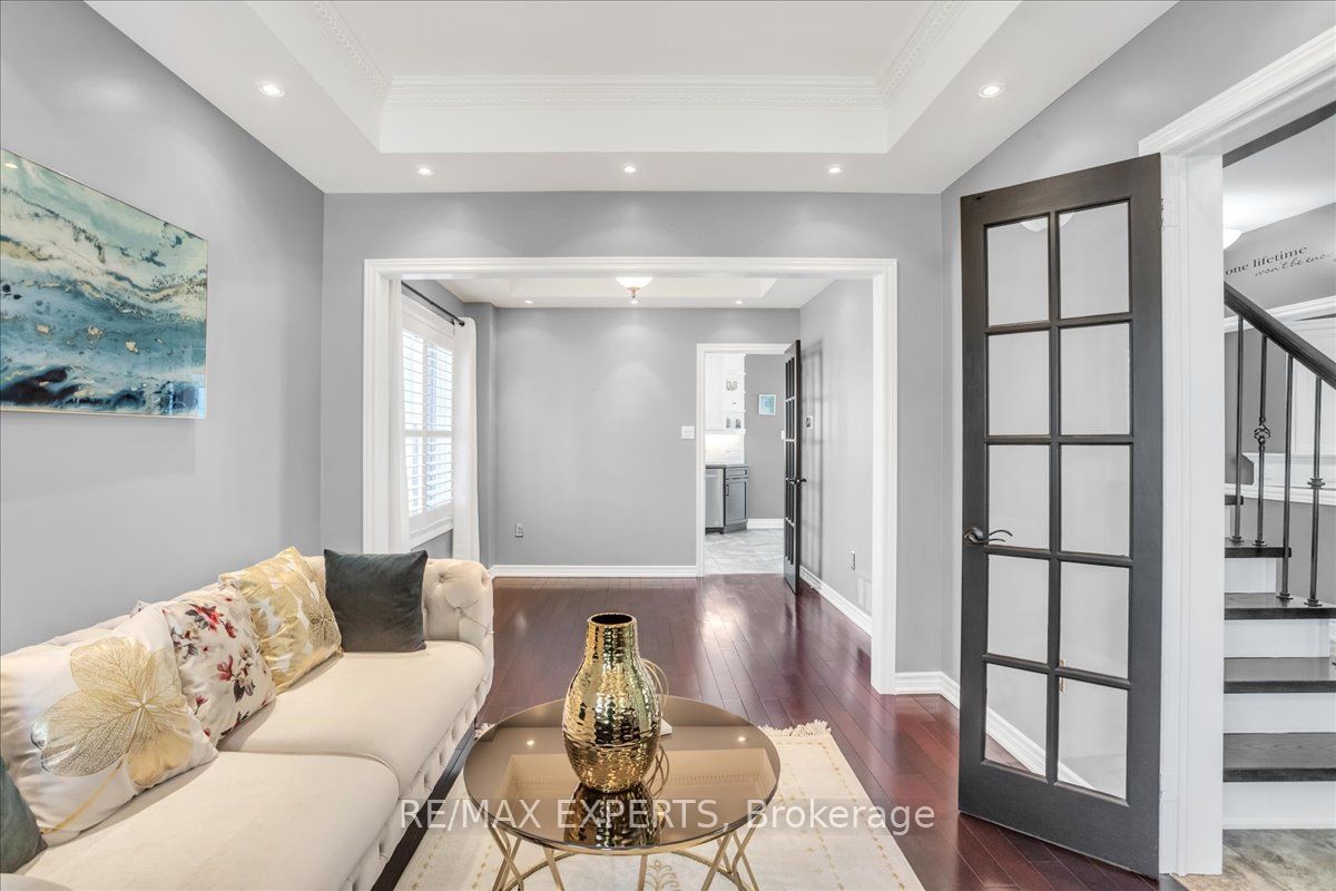 78 Joseph Cres