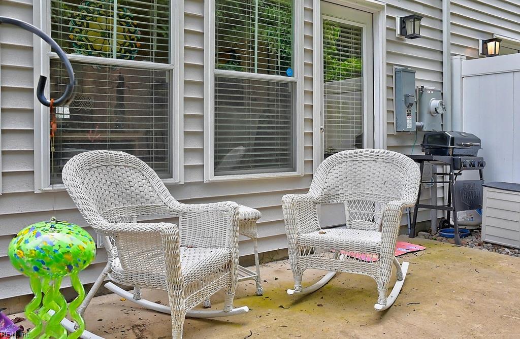 1002 Opal Street 103