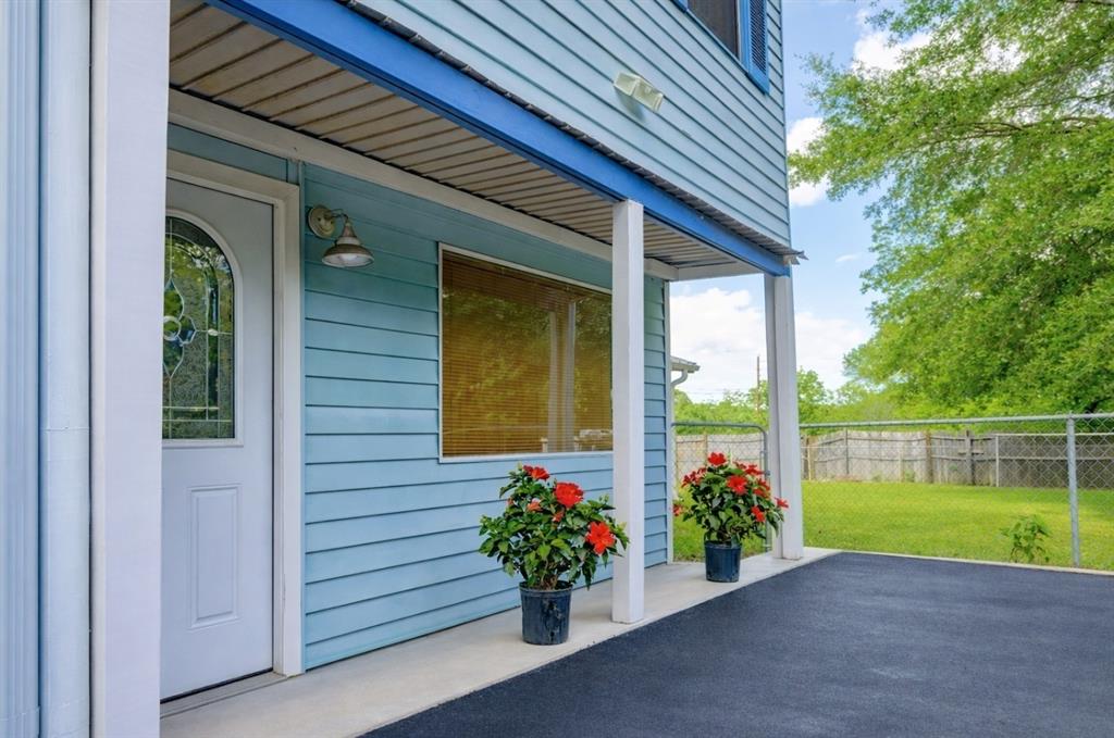 389 Hillcrest Circle