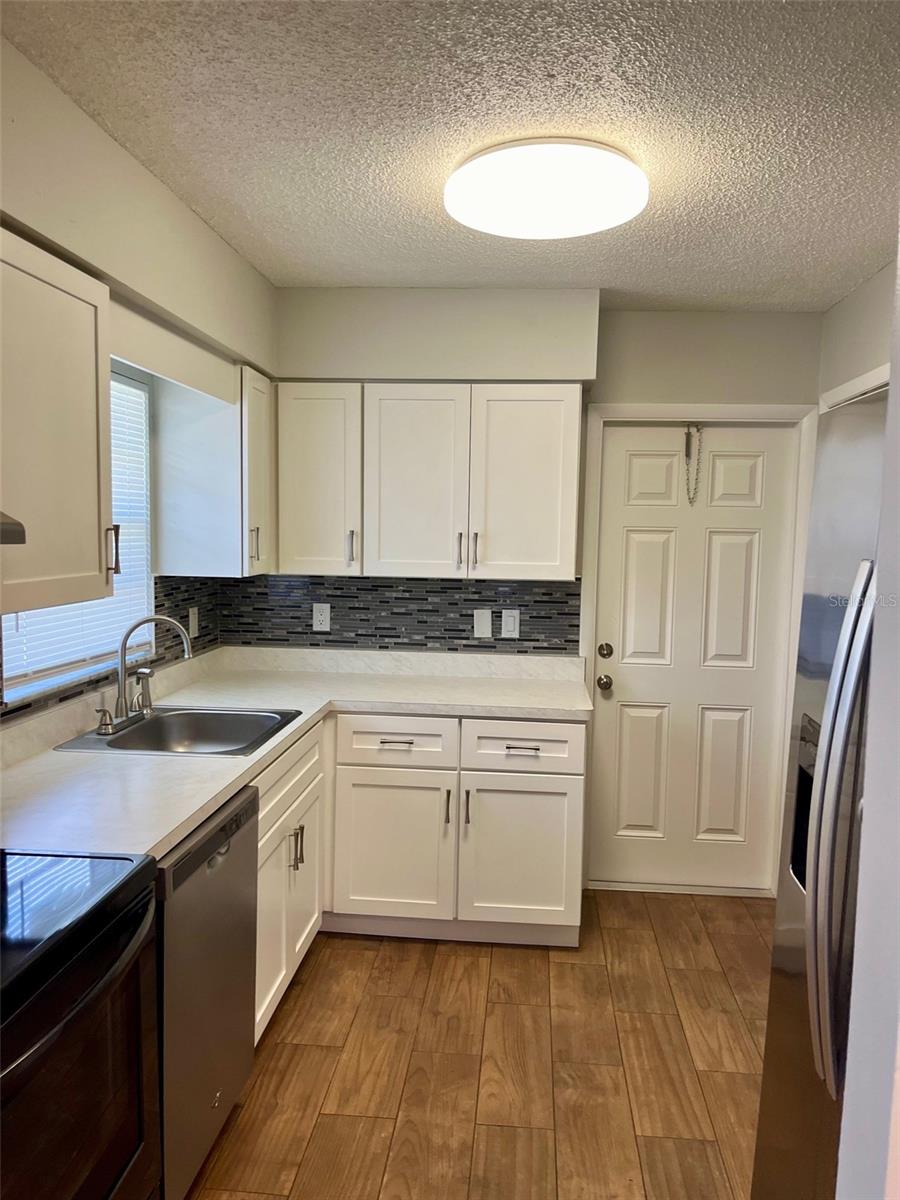 1104 28th Avenue W A