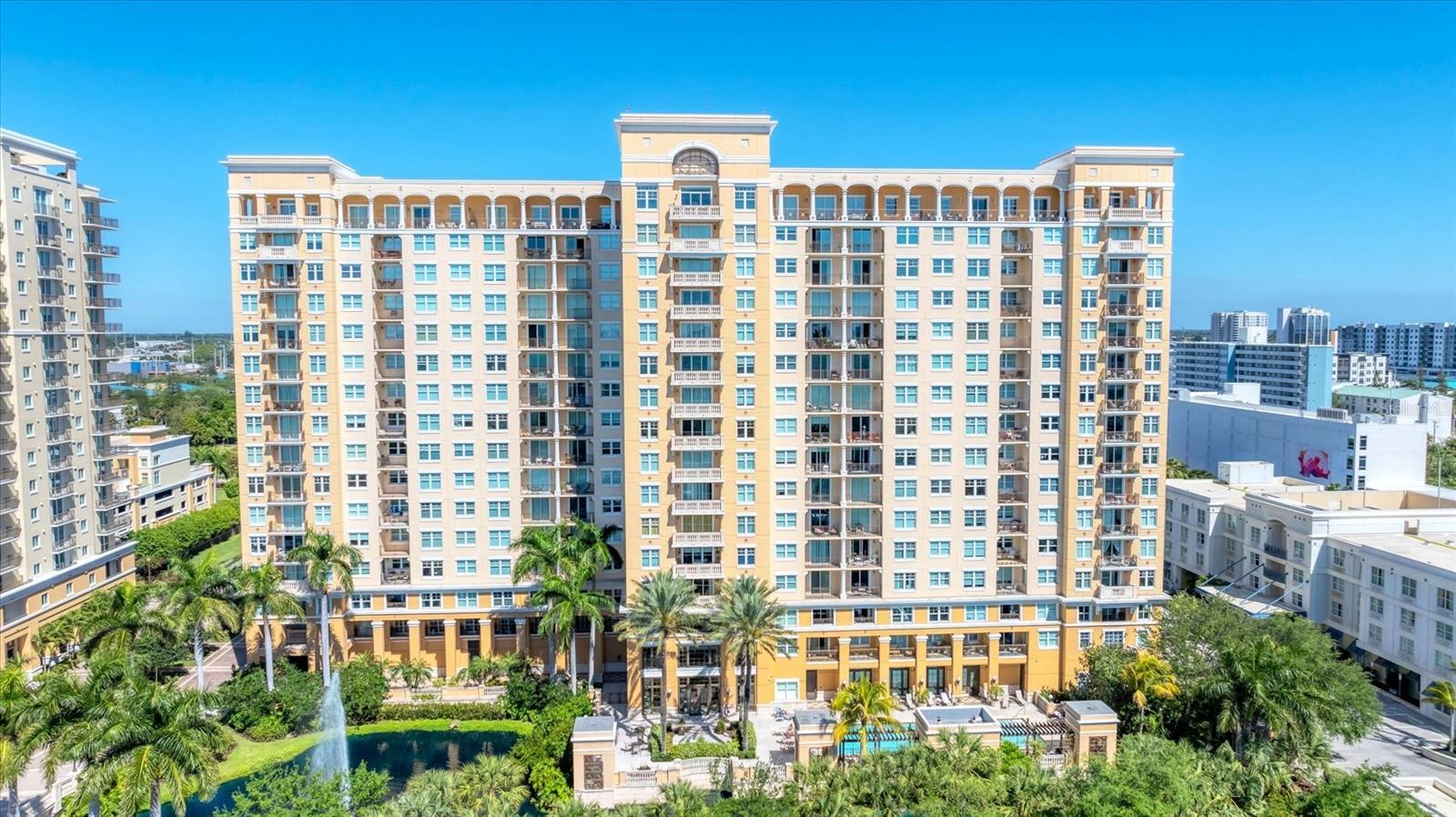 750 N Tamiami Trail PH6