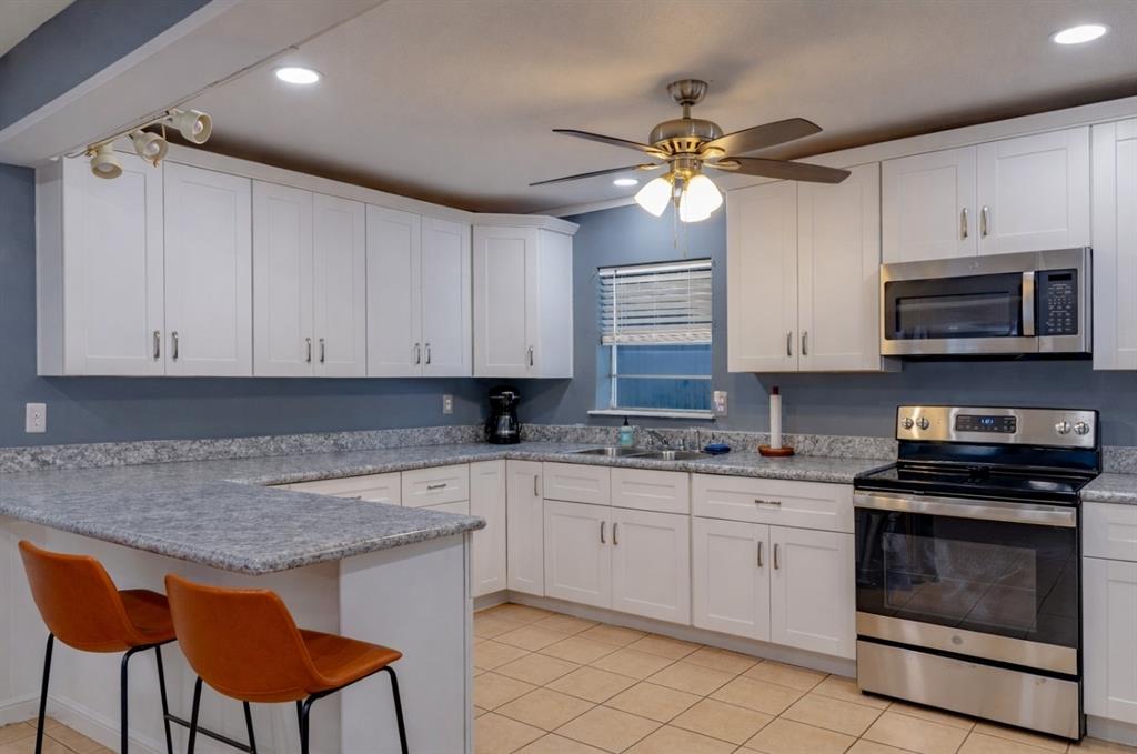 389 Hillcrest Circle