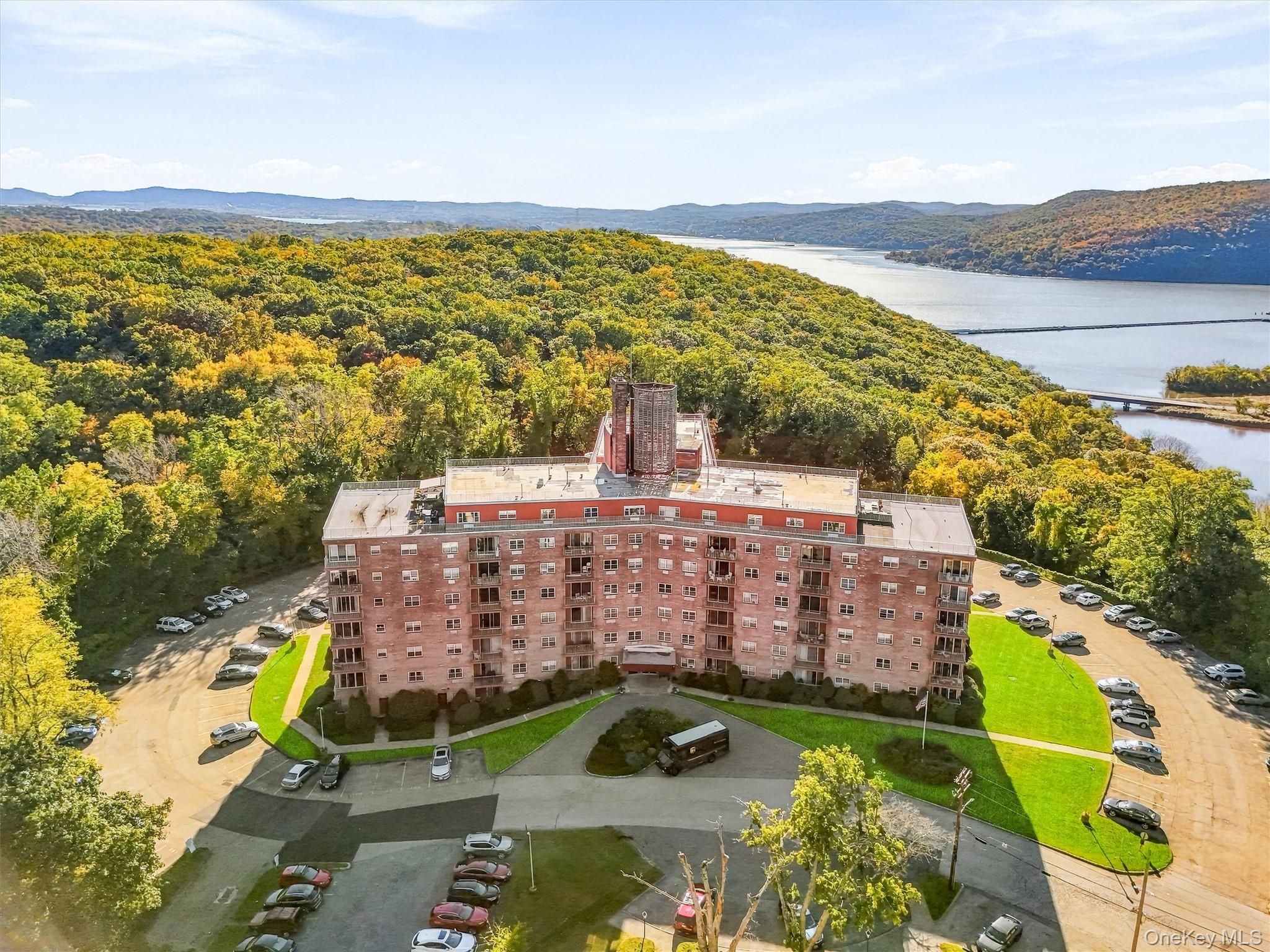 1 Lakeview Drive #3A