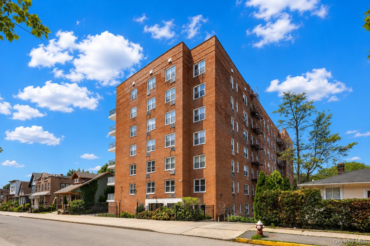 636 N Terrace Avenue 3-E