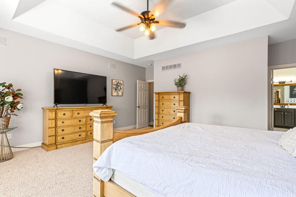 9709 N Farley Avenue