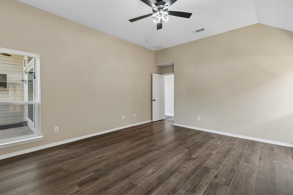 607 Grimsworth Court