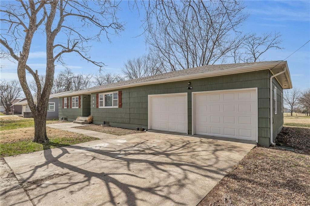 205 N Cleveland Street