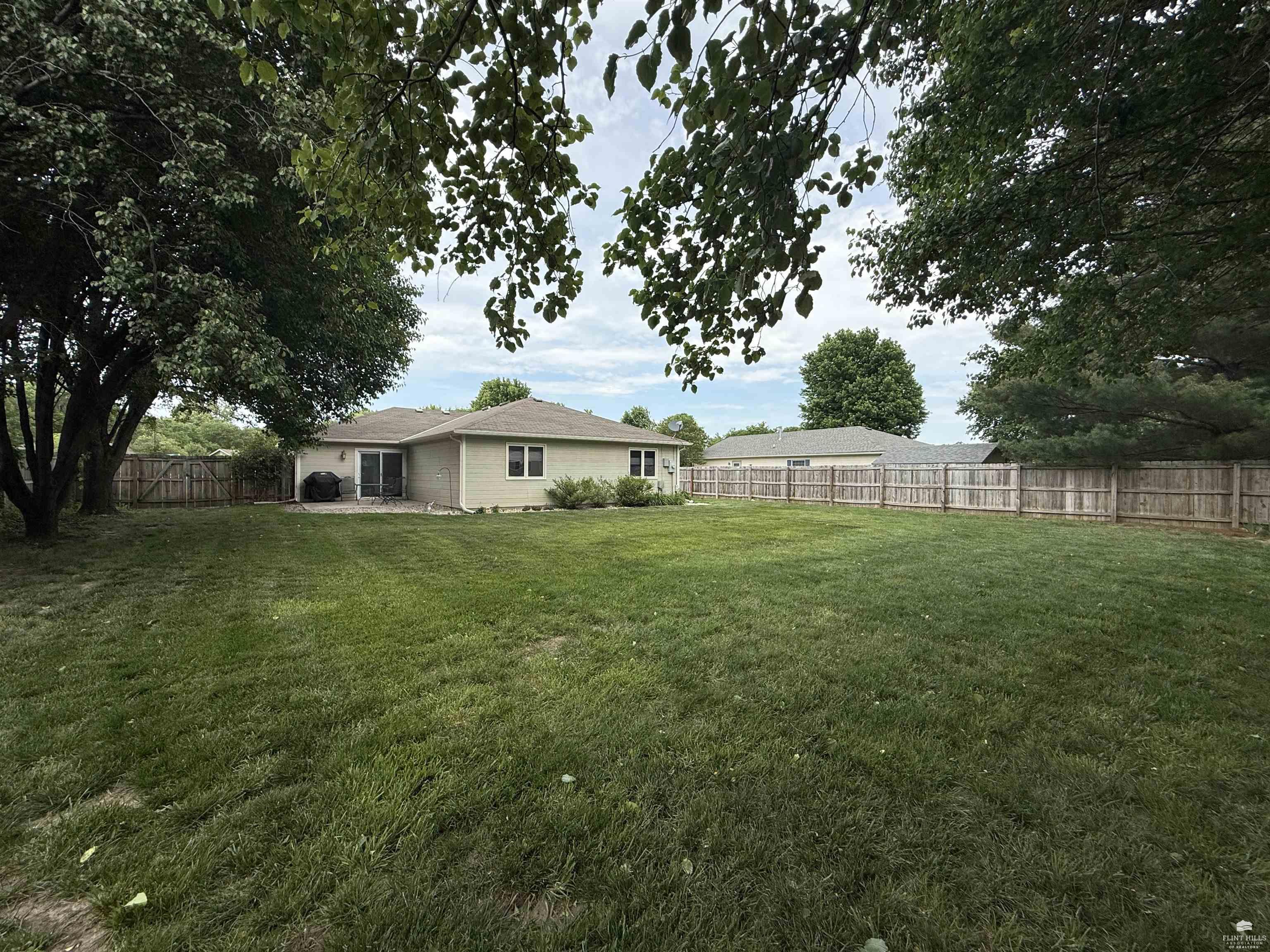 3851 Fox Ridge Drive