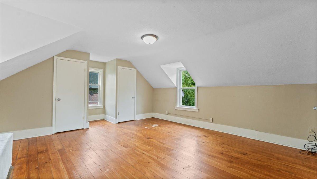 200 15th Avenue N