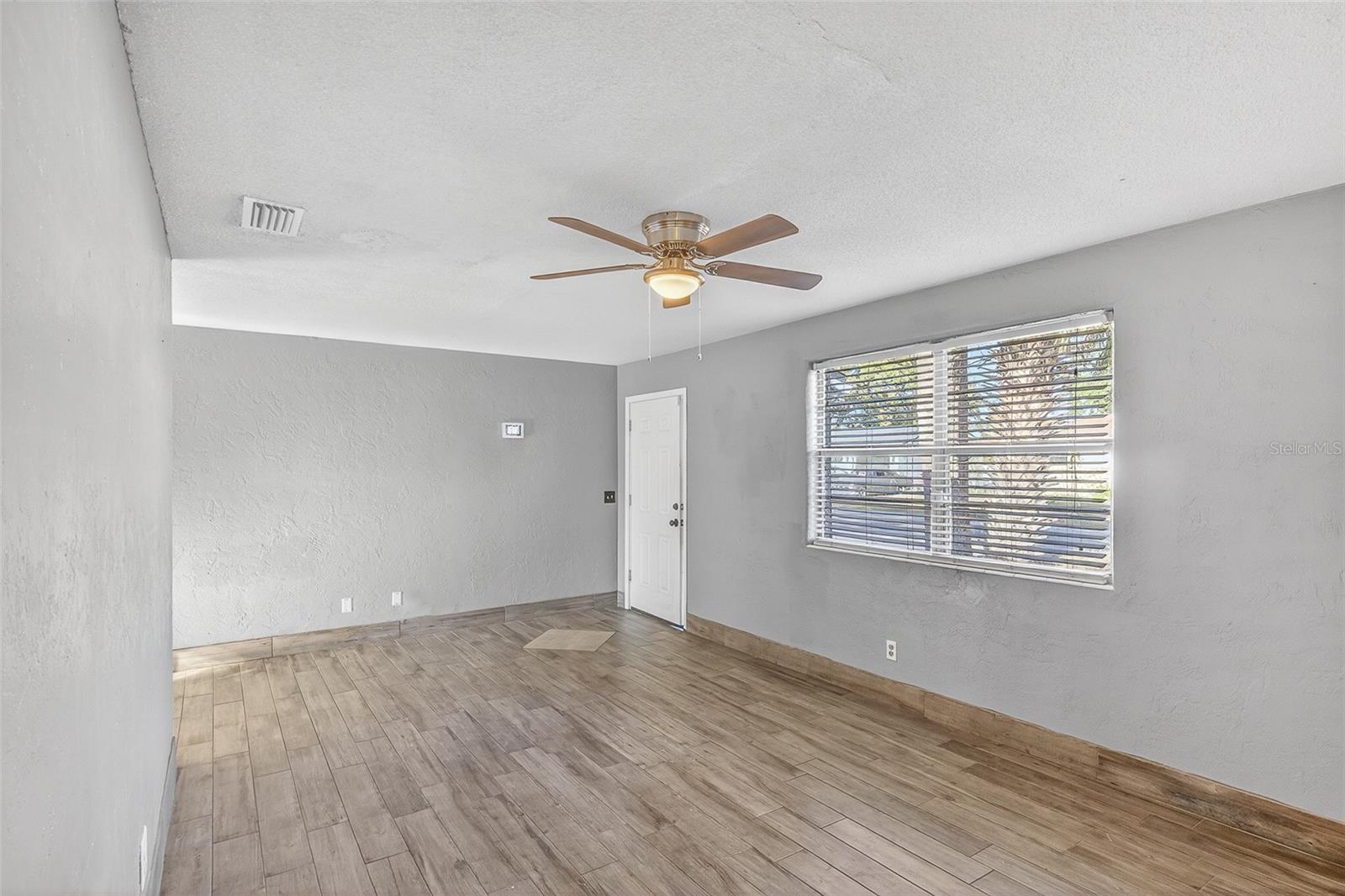 Property View 10