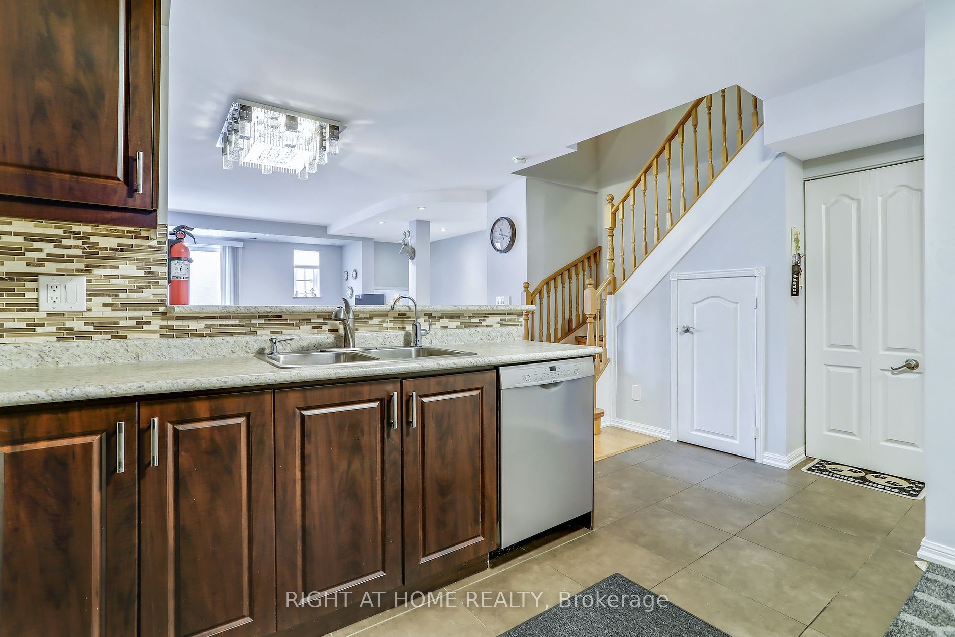 1881 Mcnicoll Ave 105