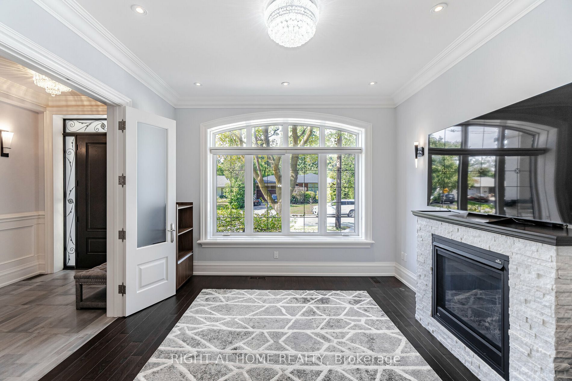 35 Burnelm Dr