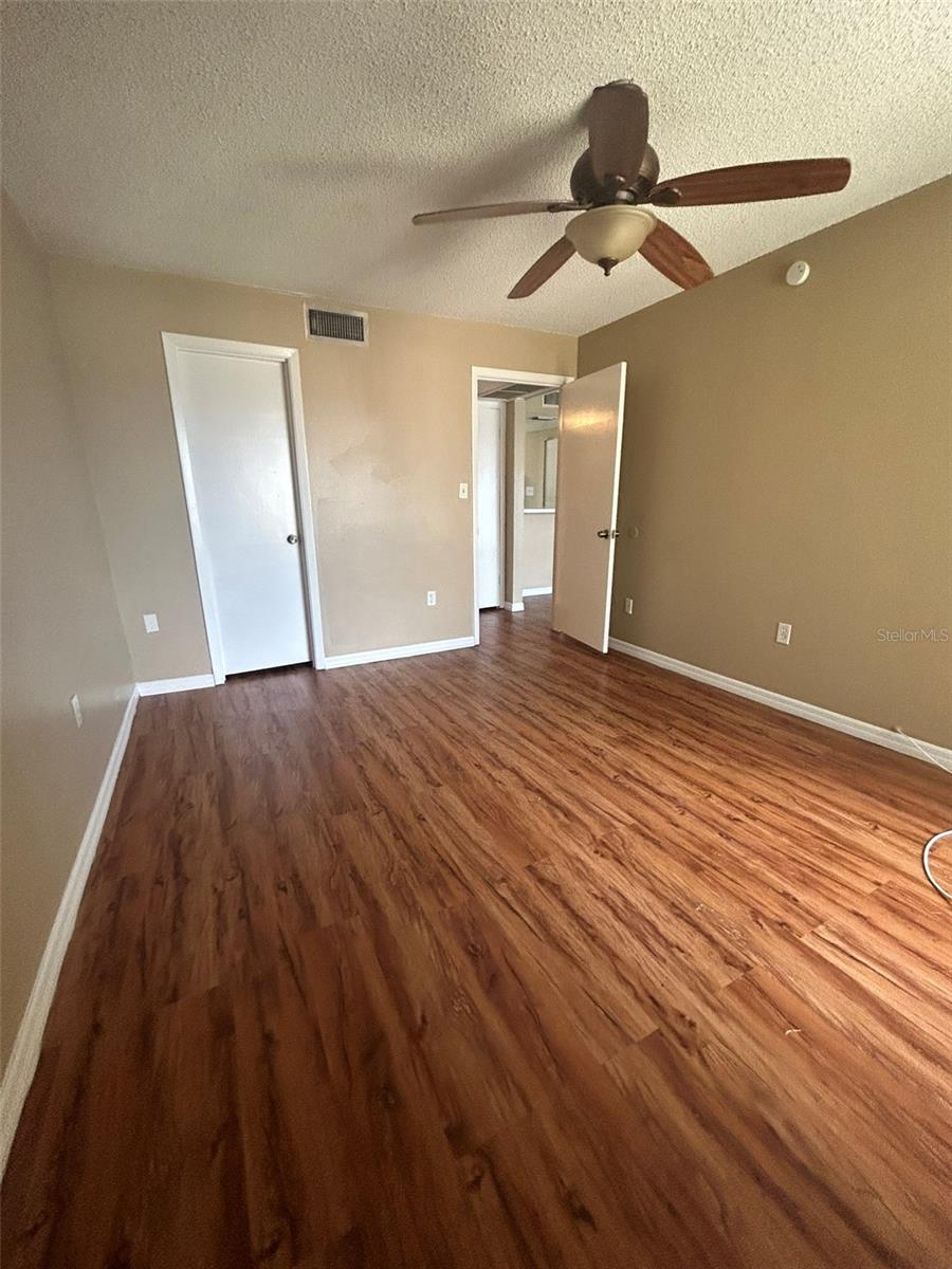 618 Orange Drive 212