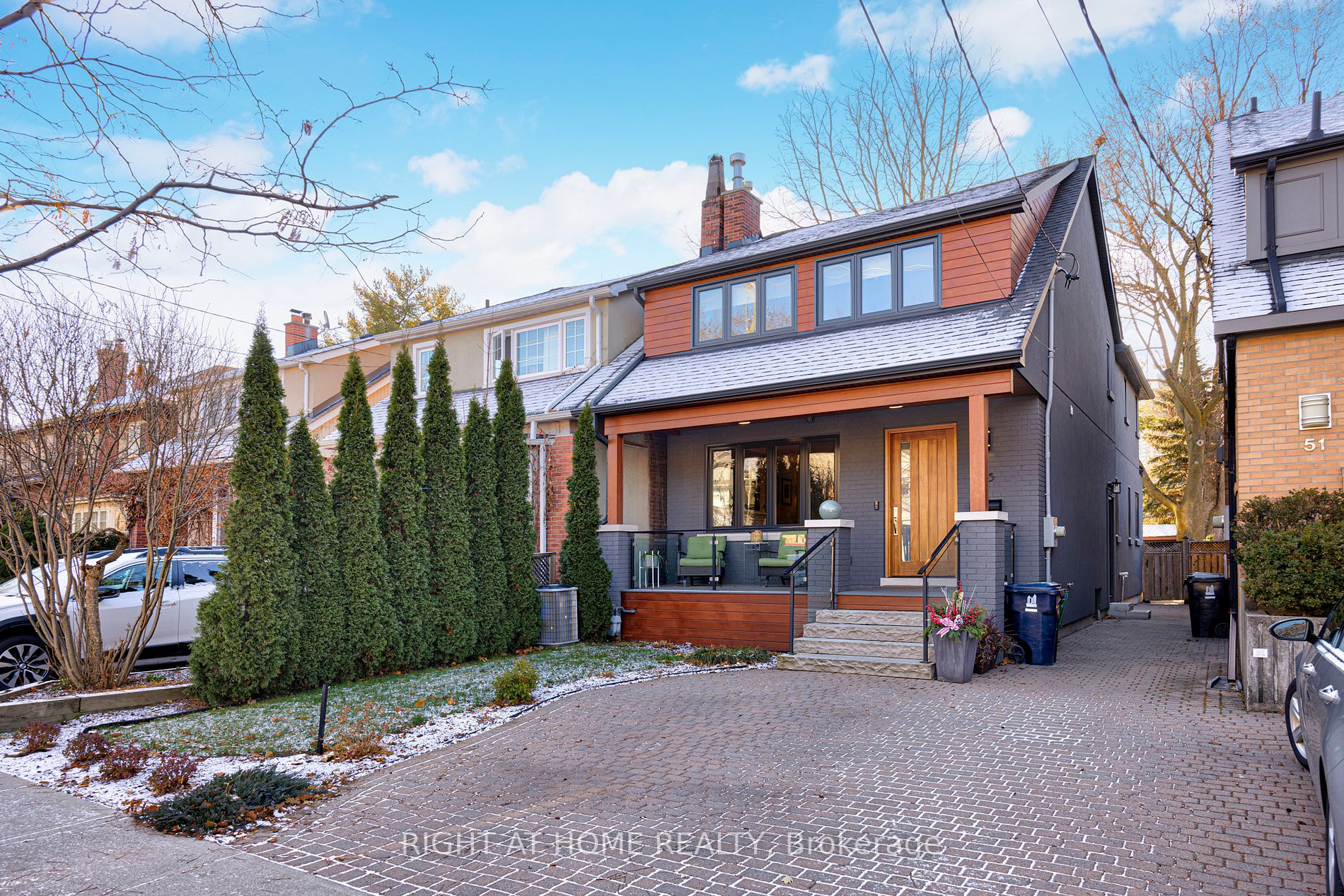 55 Stibbard Ave
