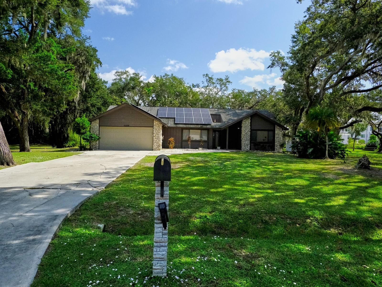 6029 Ravenwood Drive