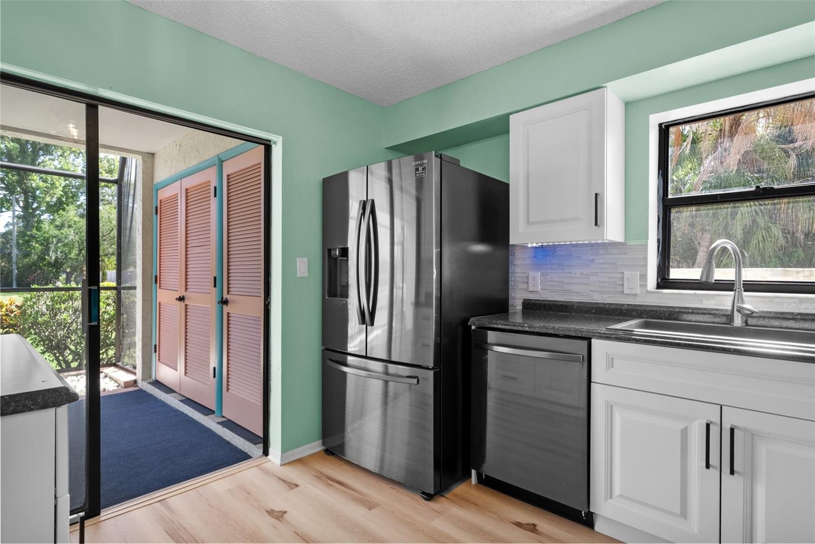 6061 Fairway Lane 1411