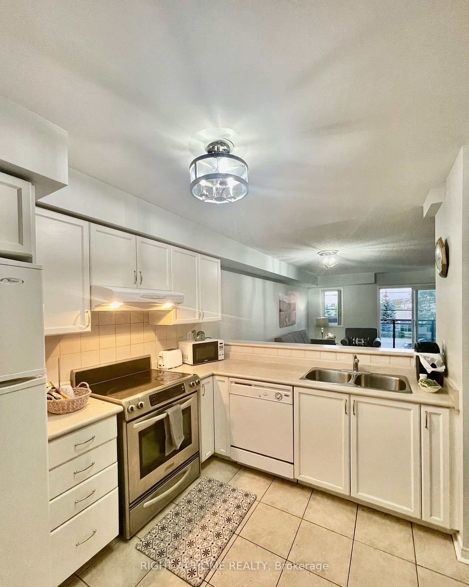 5100 Winston Churchill Blvd 208
