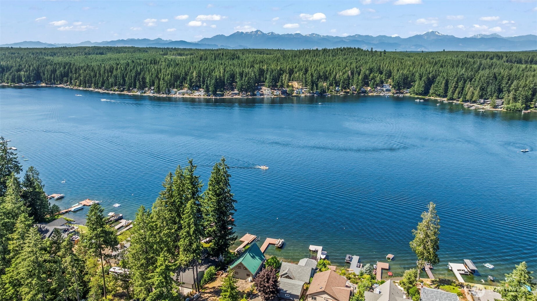 2211 E Mason Lake Drive E