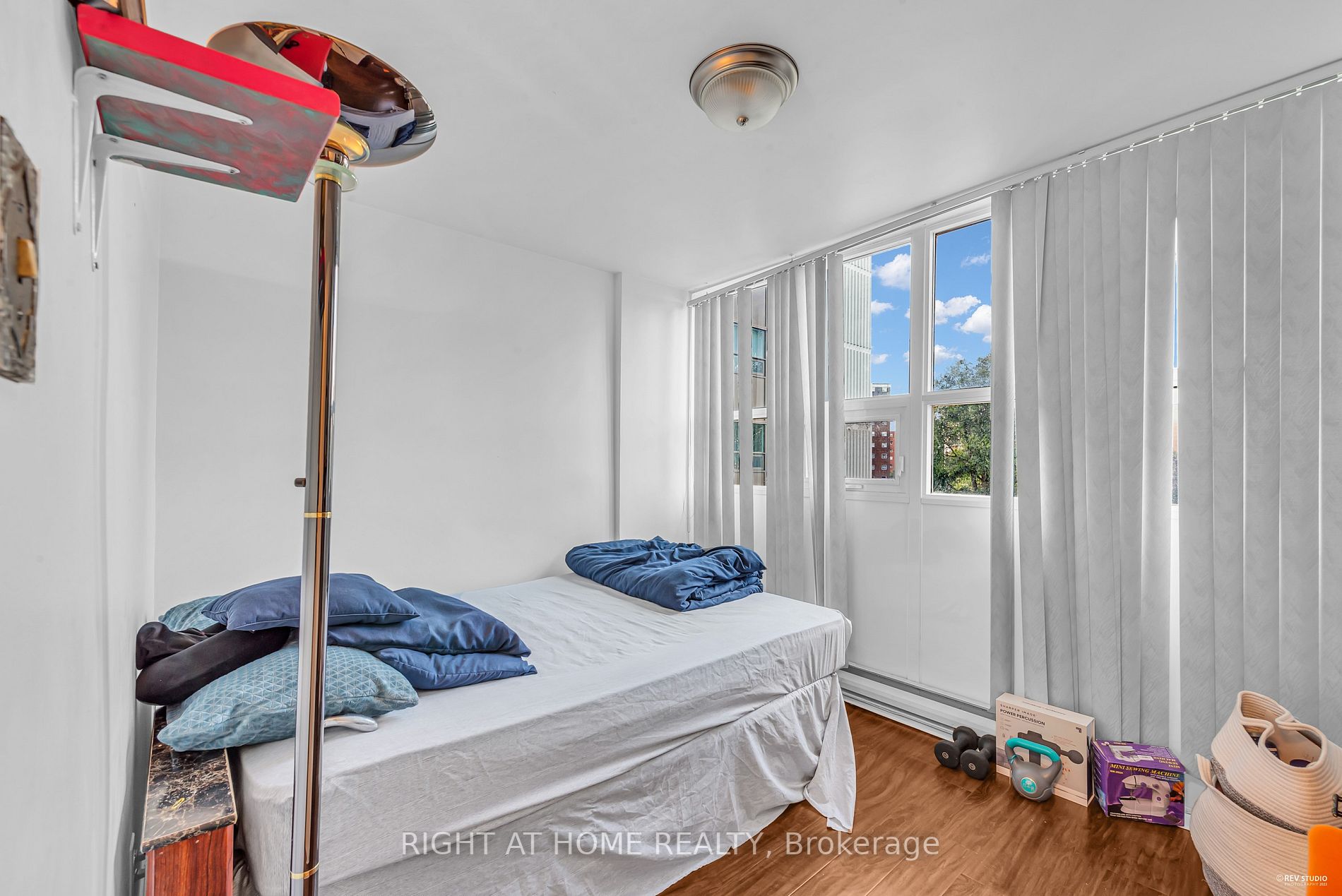 2323 Confederation Pkwy 408