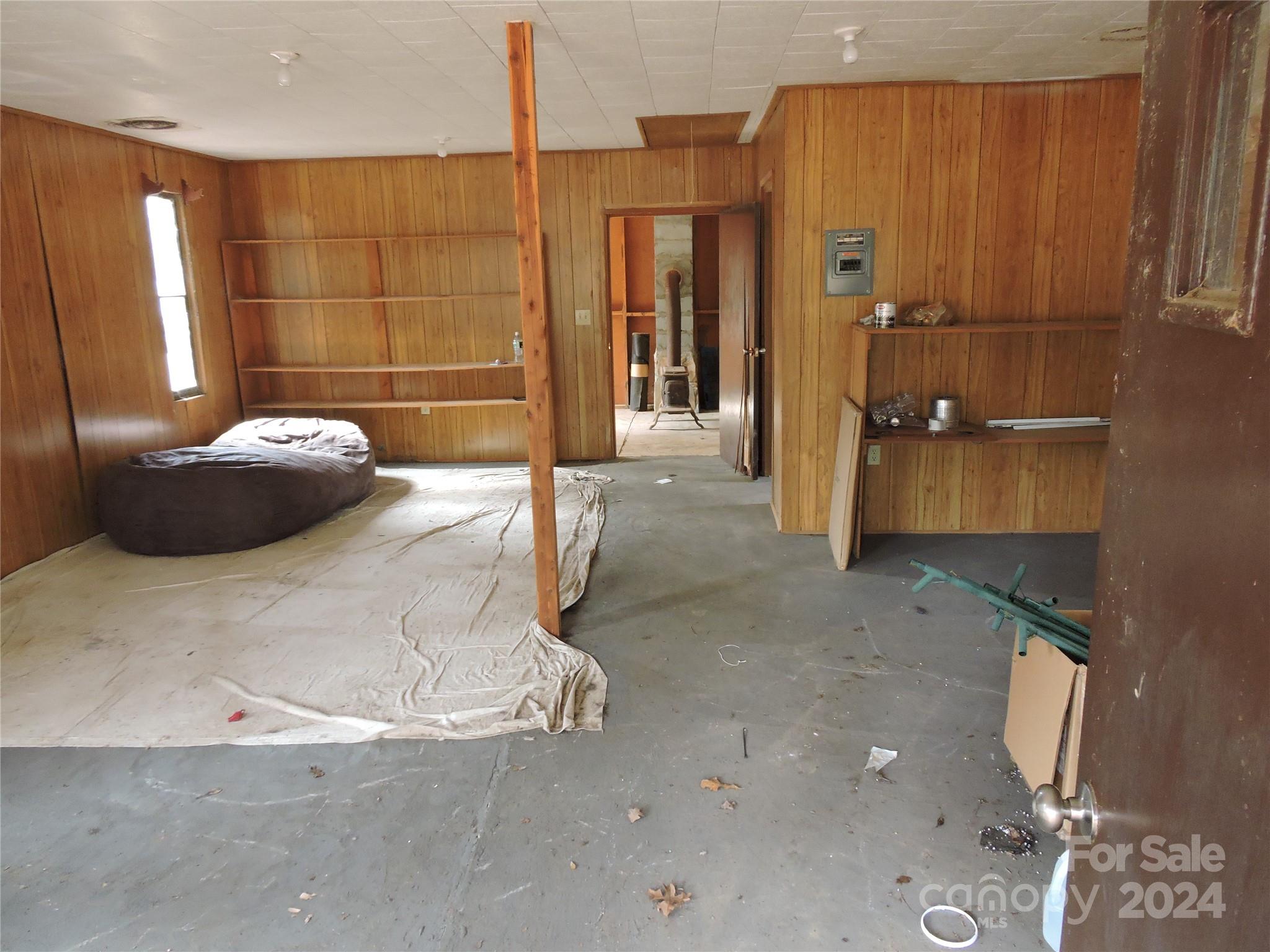 1284 Haywood Road