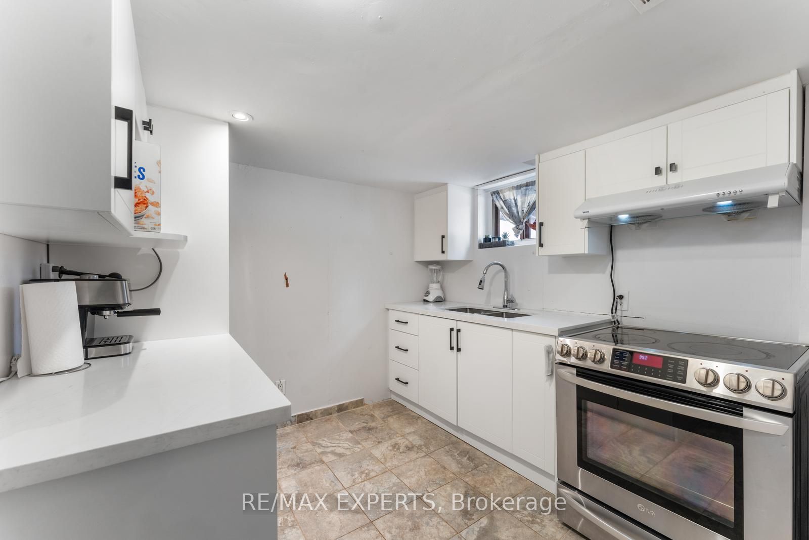 85 Tiago Ave