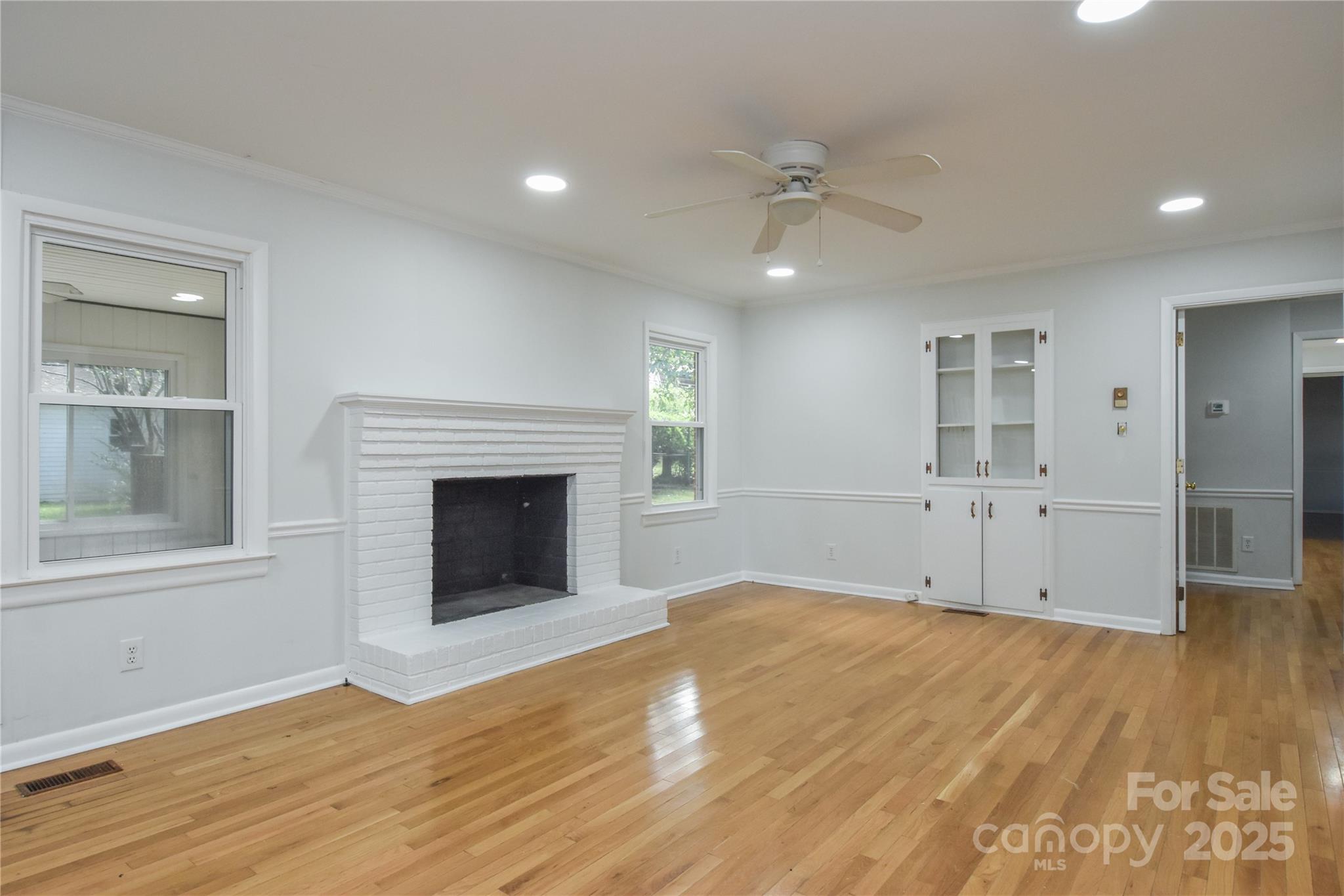 846 S Magnolia Street