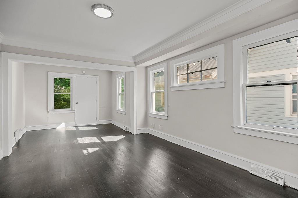 5611 Highland Avenue