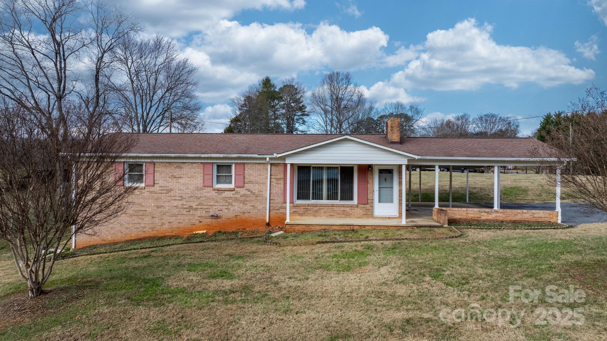 902 Greenwood Place