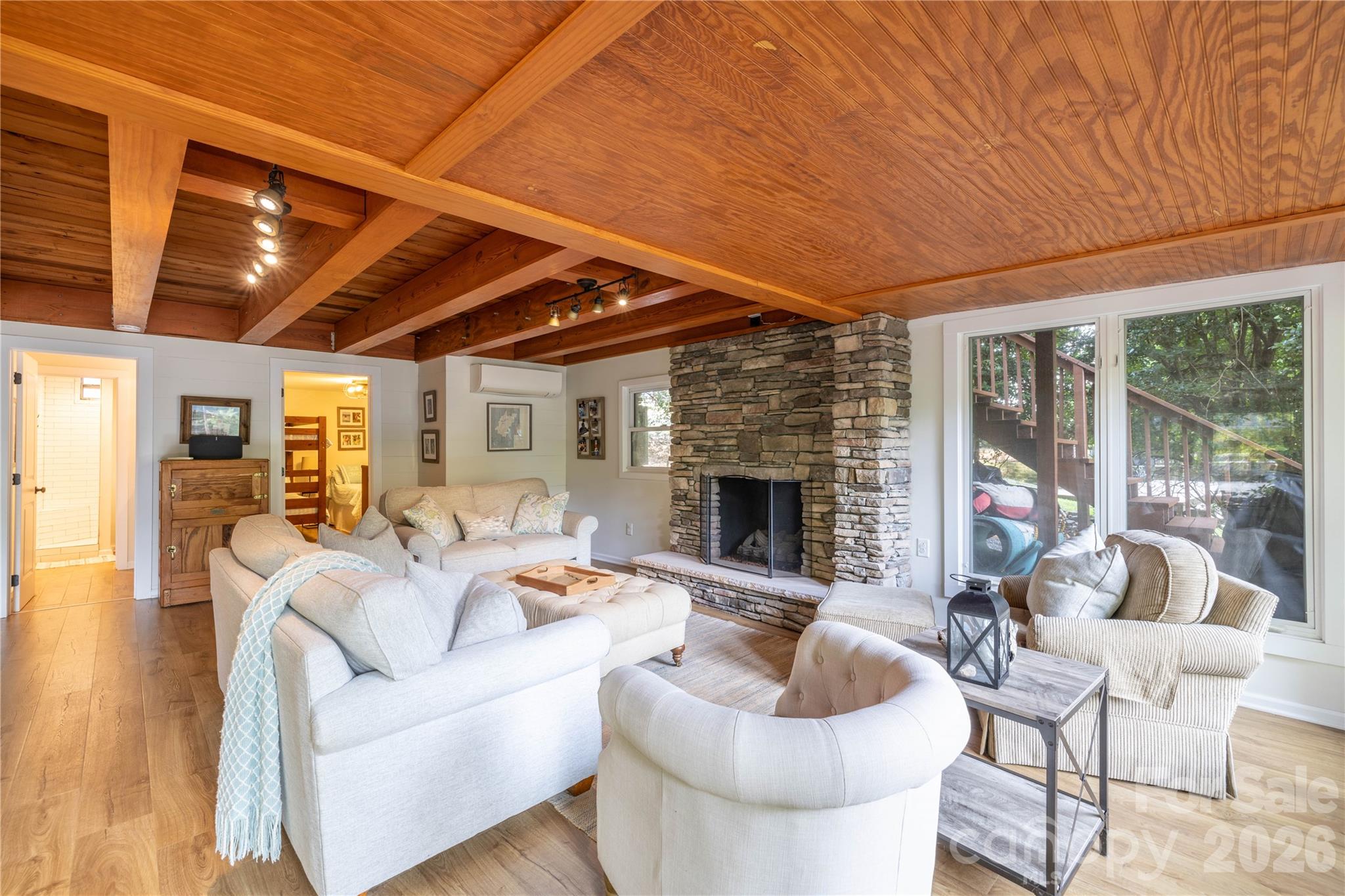 825 Emerald Shores Road