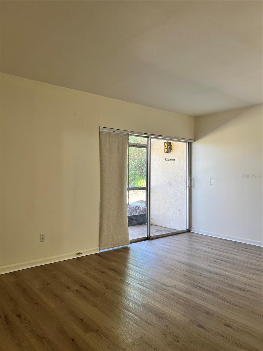 711 Springer Drive 14