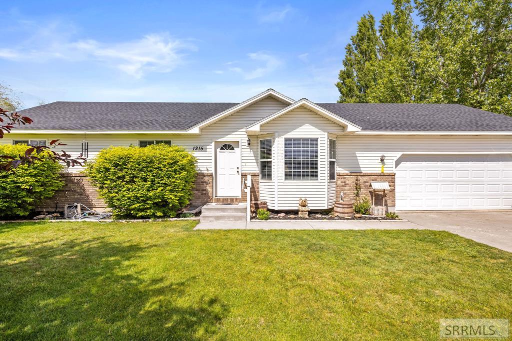 1215 Abbie Road