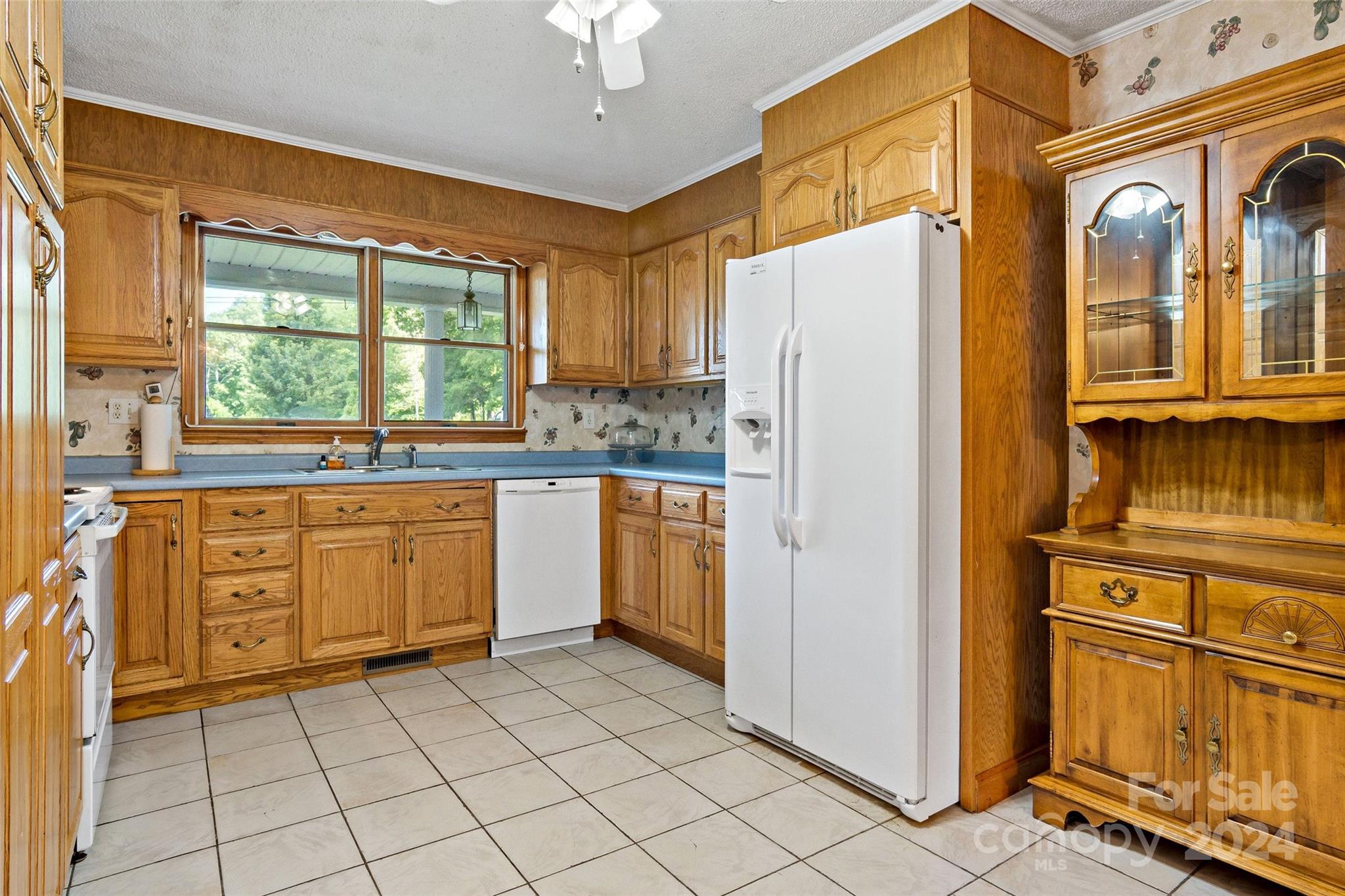 560 Carters Ridge Road