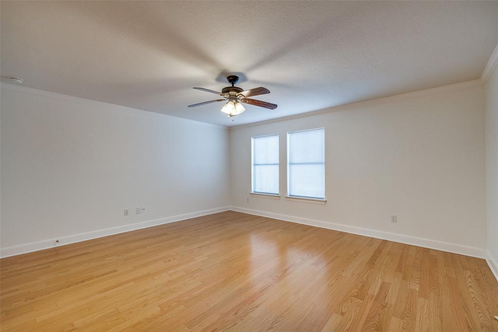 871 Kitty Hawk Lane