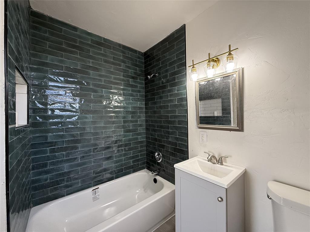 An incredibly rare opportunity for an investor or someone that simply wants to live in a unit and generate income! This 4-plex is newly renovated, with high efficiency mini splits, updated bathrooms, centralized laundry, and the best part is the proximity to one of the hottest districts in town, the Plaza district. This 4 plex is over 2000 sqft, with beautifully crafted butcher block shelves, granite counters, fully tiled bathrooms, and more! Current rent roll ~$3250, with room to be brought up to market value. The onsite coin-operated laundry facilities brings in additional revenue not included in the rent roll.

This property is perfect to add to your existing portfolio or even those just getting started. All units are fully rented and well maintained. This opportunity doesn't come often in such a desired neighborhood. Schedule your showing today!

Listing agent (207757) is related to the seller.