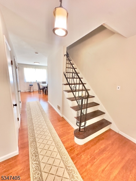 52 Westside Ave