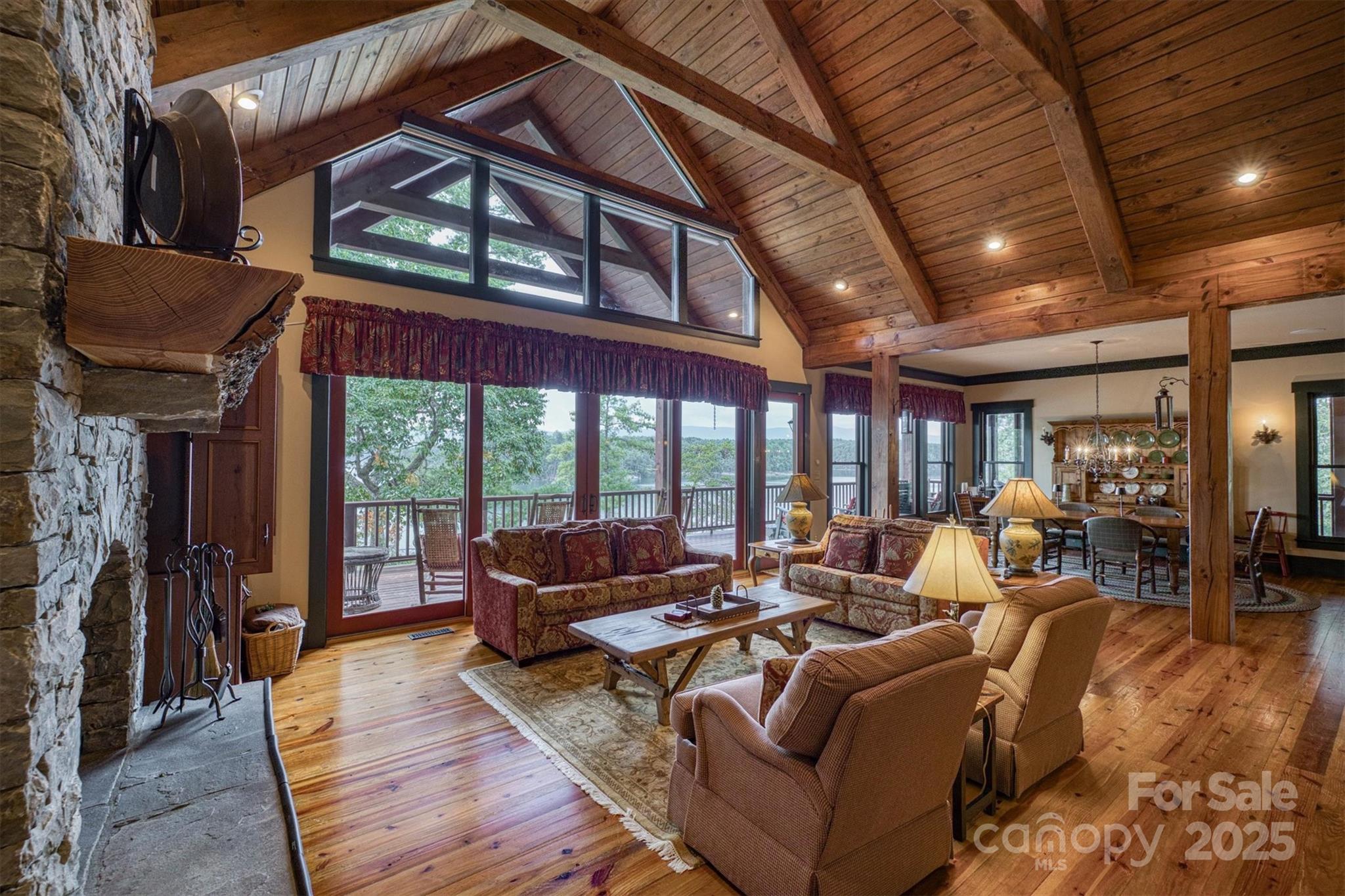 5140 Beech Bluff Drive