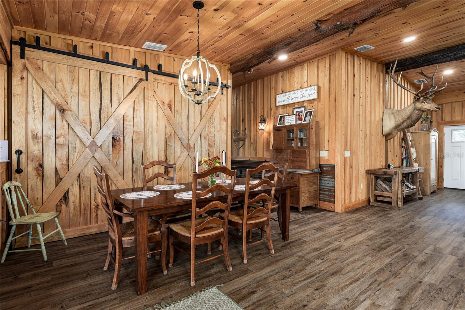 1126 & 1144 County Road 665