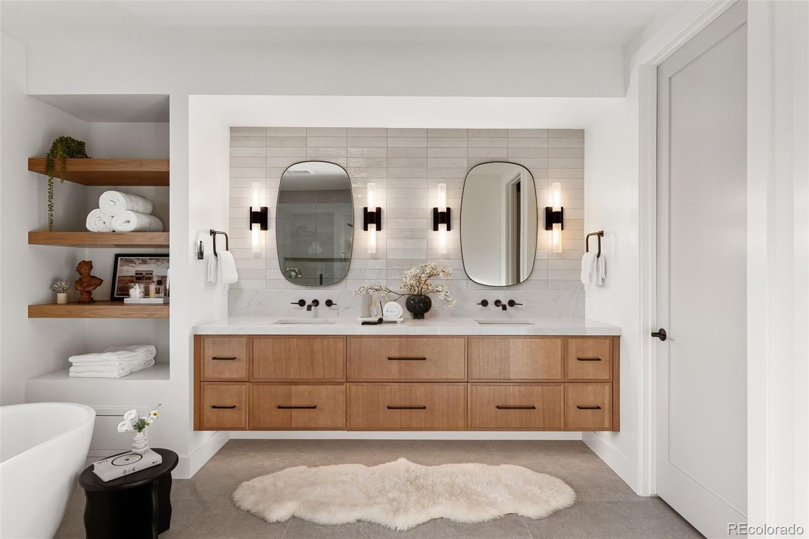 3310 S Clermont Street