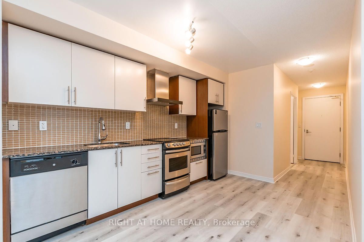 352 W Front St 512