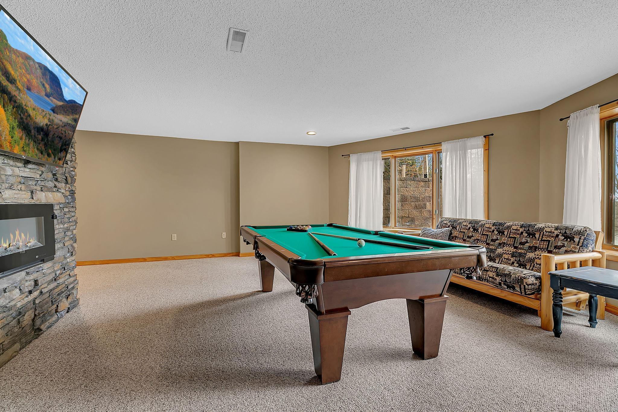 20368 Edgehill Circle