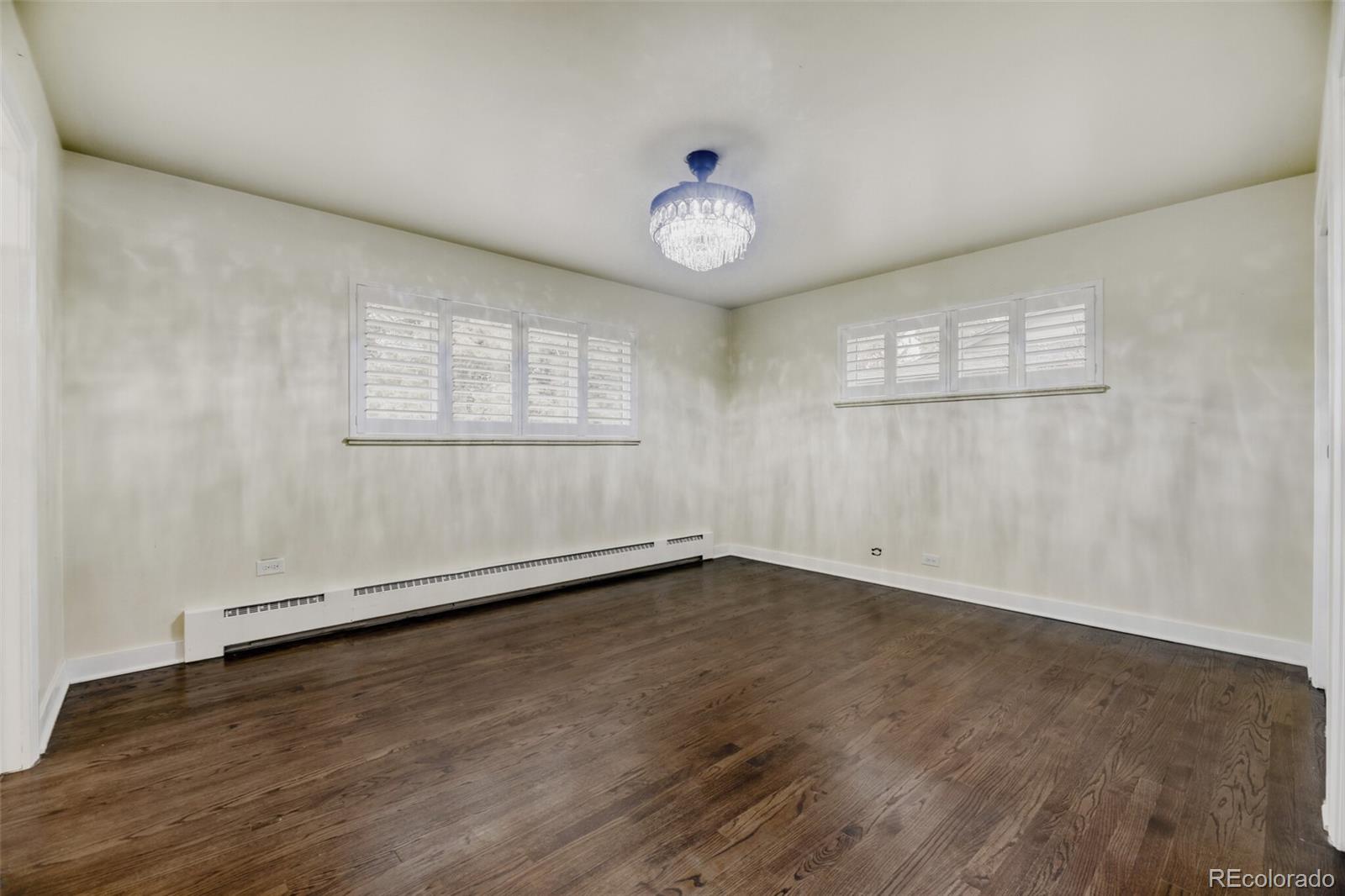 3843 S Elm Street