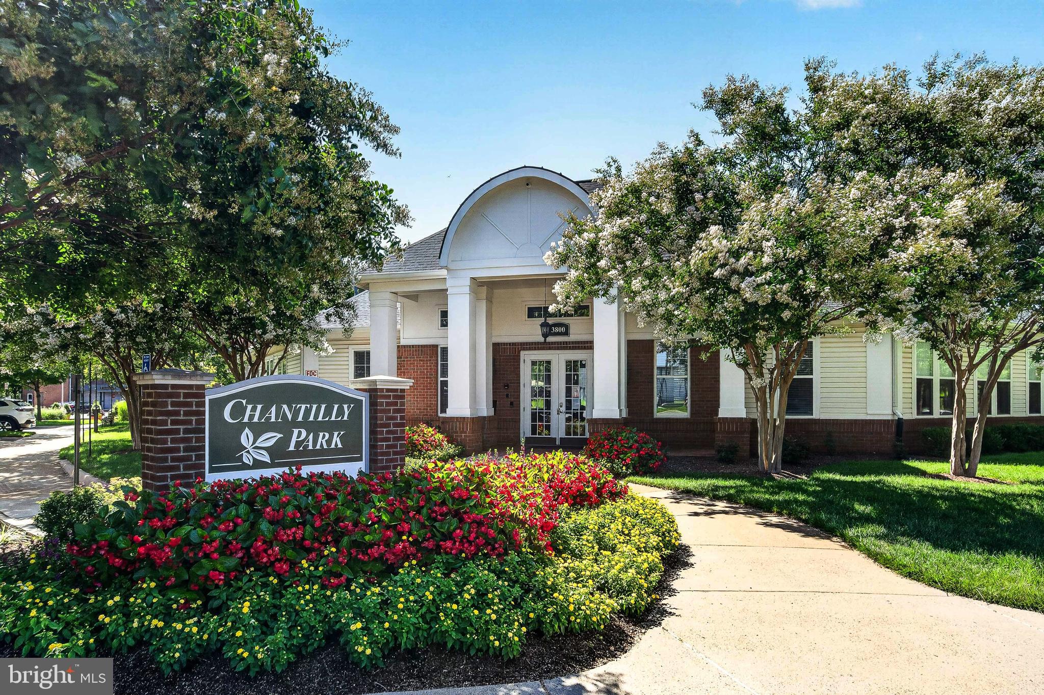 3830 Lightfoot Street 325, Chantilly, VA 20151