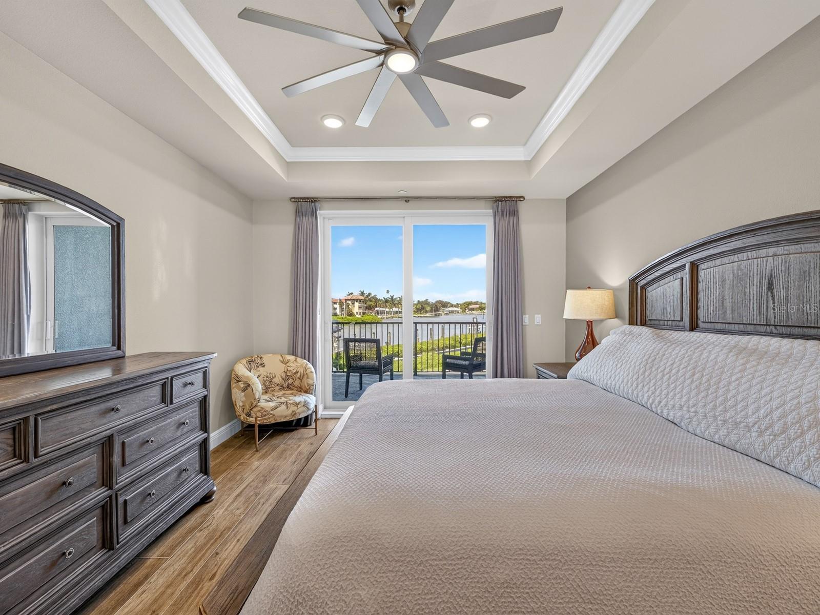 501 Tamiami Trail N 201