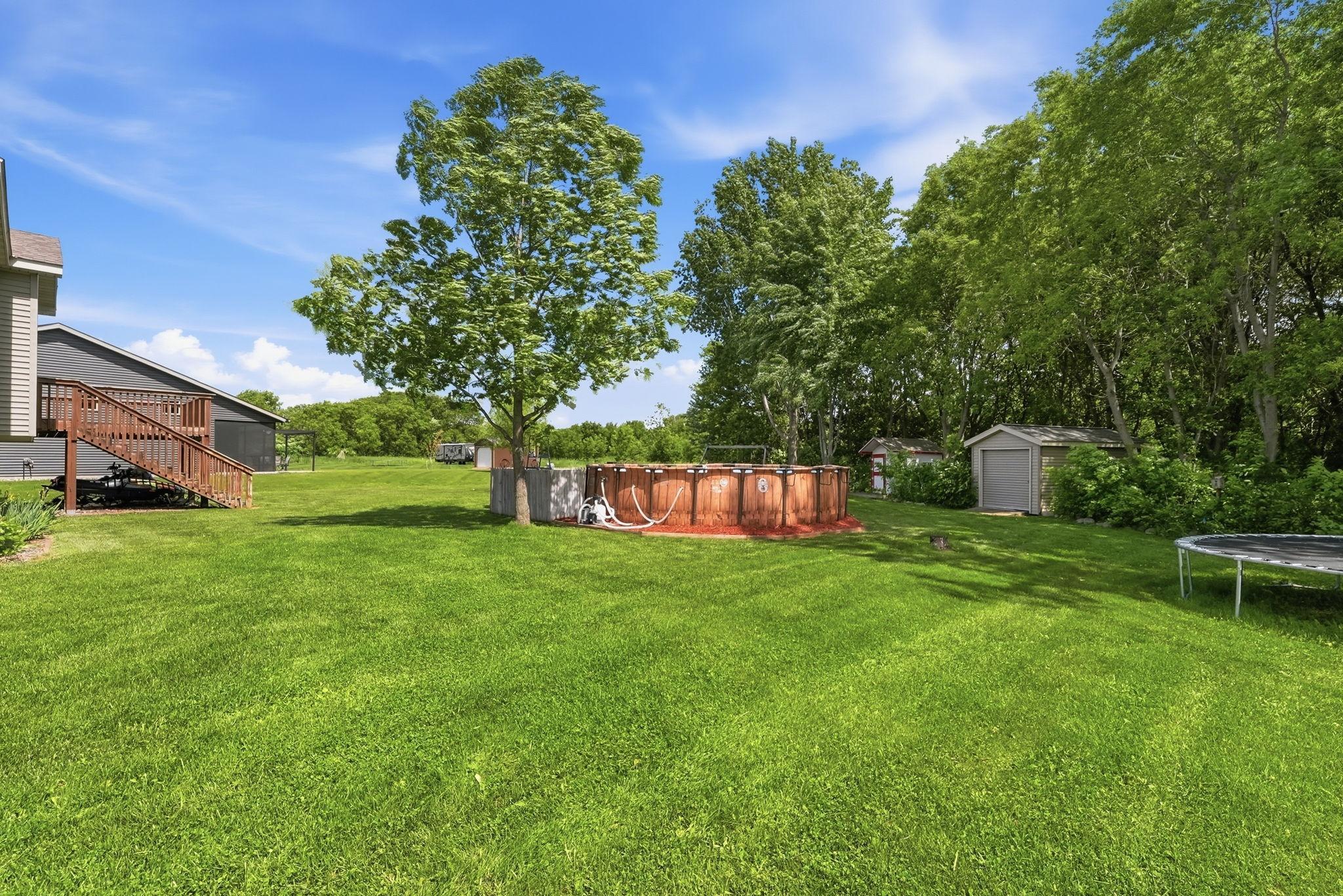 1306 Iris Lane NE