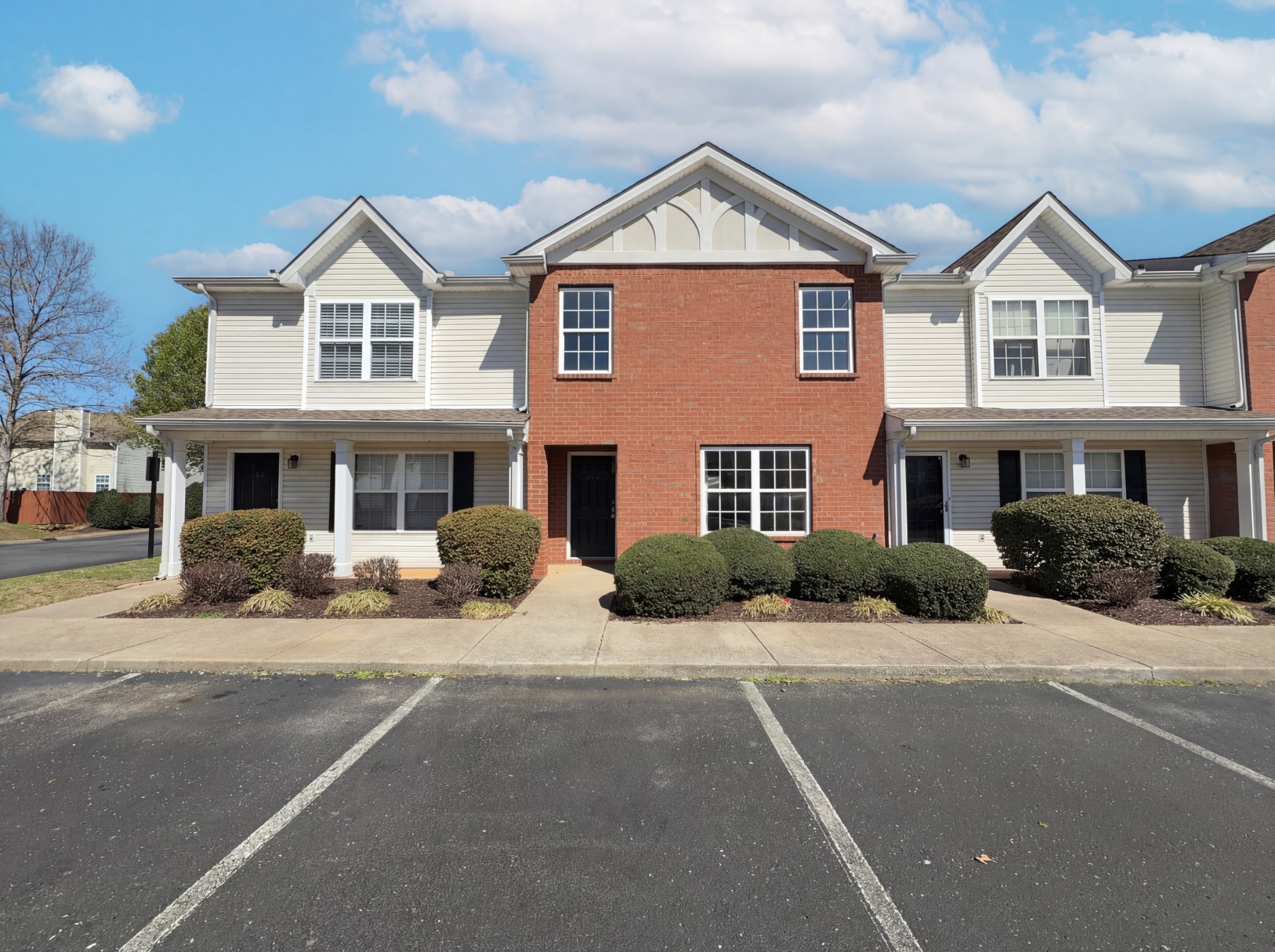 260 Arapaho Dr — sold