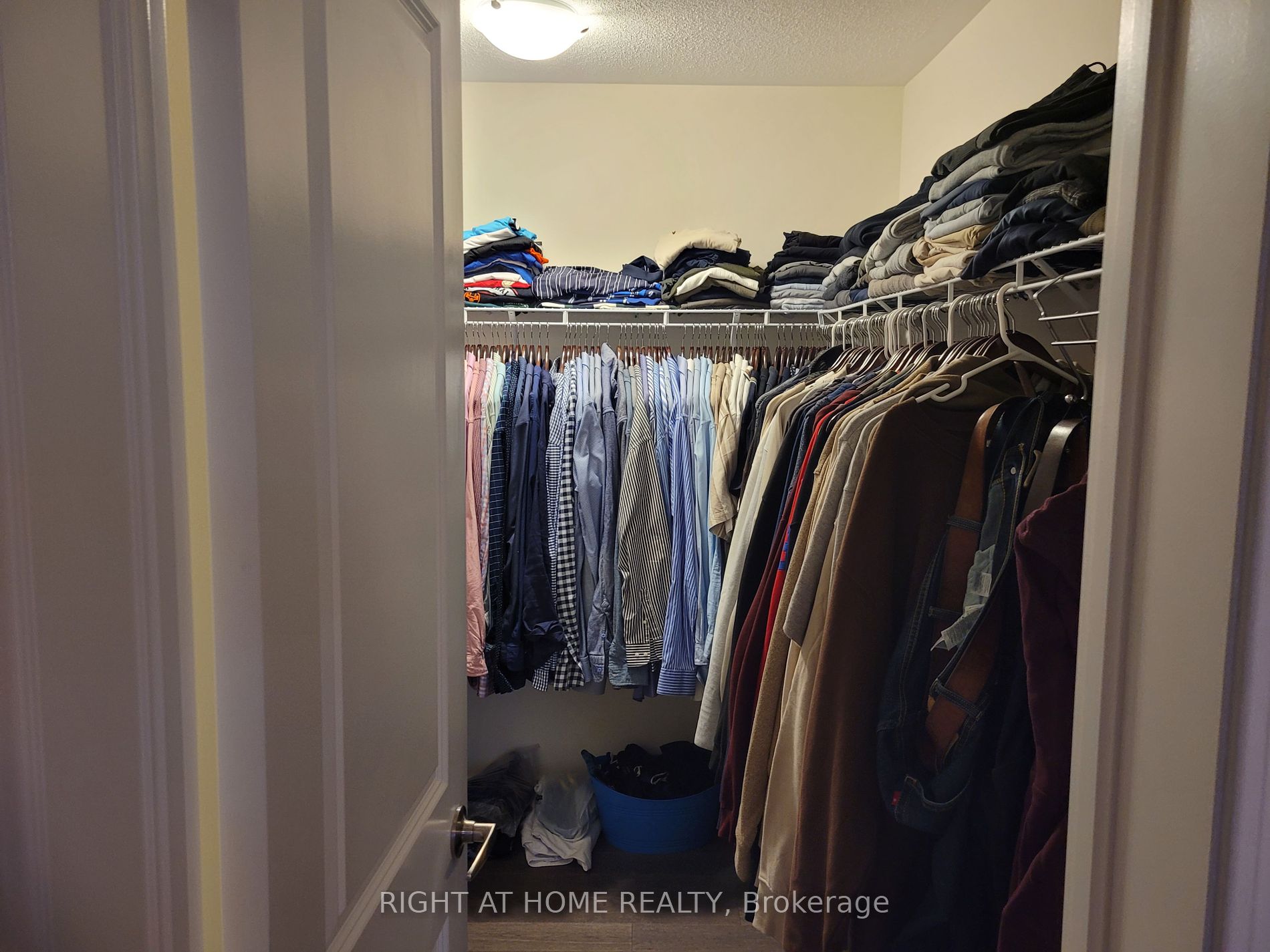 1000 Asleton Blvd 1